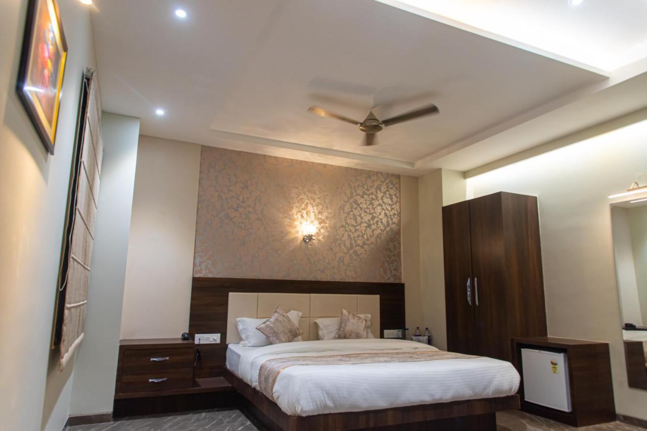 Hotel Royal Livin Varanasi Exterior foto