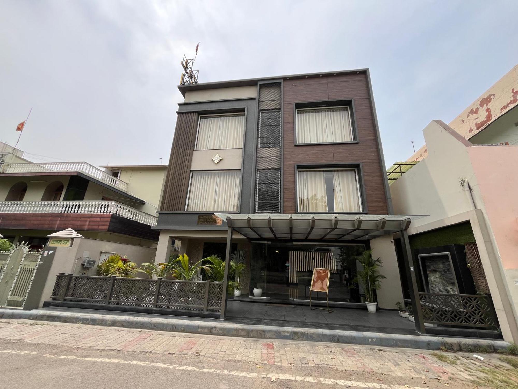 Hotel Royal Livin Varanasi Exterior foto